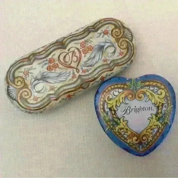 Brighton VIENNA HEARTS Sunwear Sunglass Metal Tin CASE & Heart Metal Tri… - Picture 1 of 6
